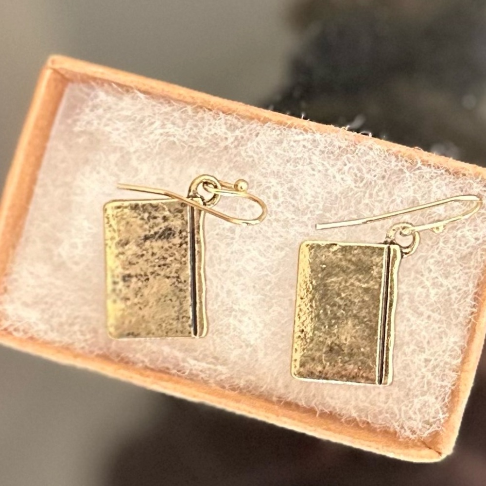 Mini Book Charm Earrings | Alice in Wonderland - Picture 4 of 5